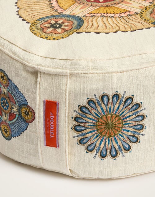 La Doublej Zafu Meditation Cushion Nucleus Placée Off White In Rustic Cotton