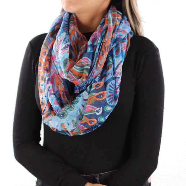 la fiorentina Infinity Peacock Print Scarf - Fuchsia Combo