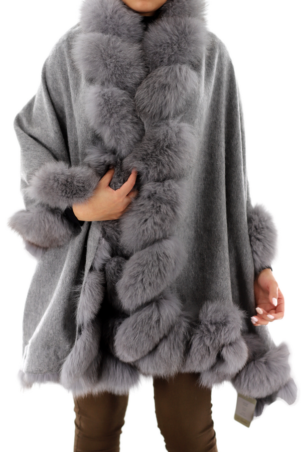 la fiorentina La Fiorentina Plush Fox Trimmed Wrap - Grey