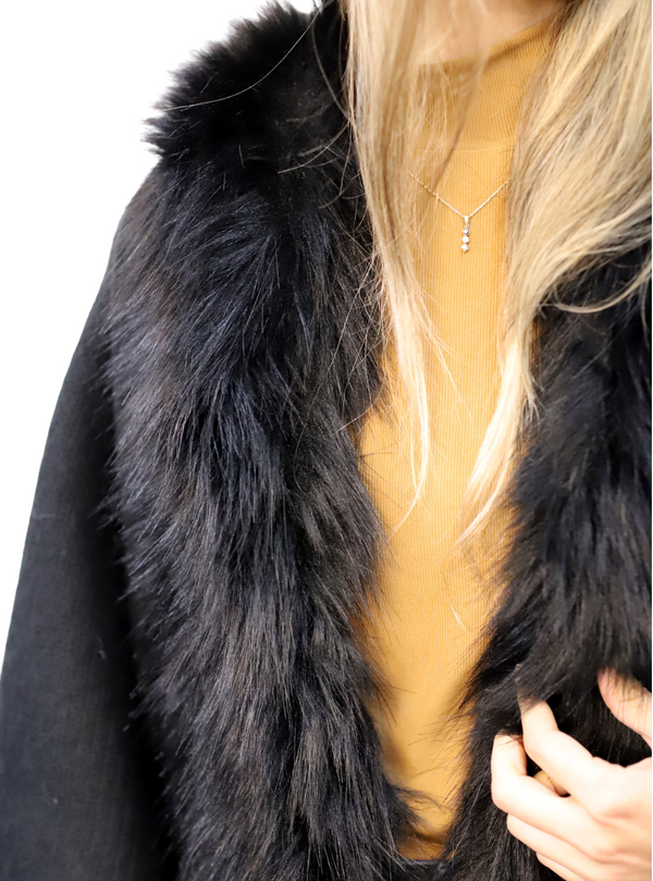 La Fiorentina La Fiorentina Ruana With Faux Trim - Black