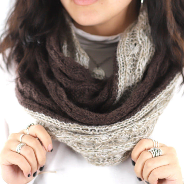la fiorentina Lightweight Infinity Knit Muffler-Brown/Beige