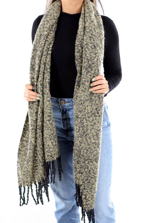 La Fiorentina Muffler Scarf Plush With Fringe - Black/Ivory