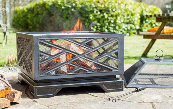 La Hacienda Brooklyn Firepit