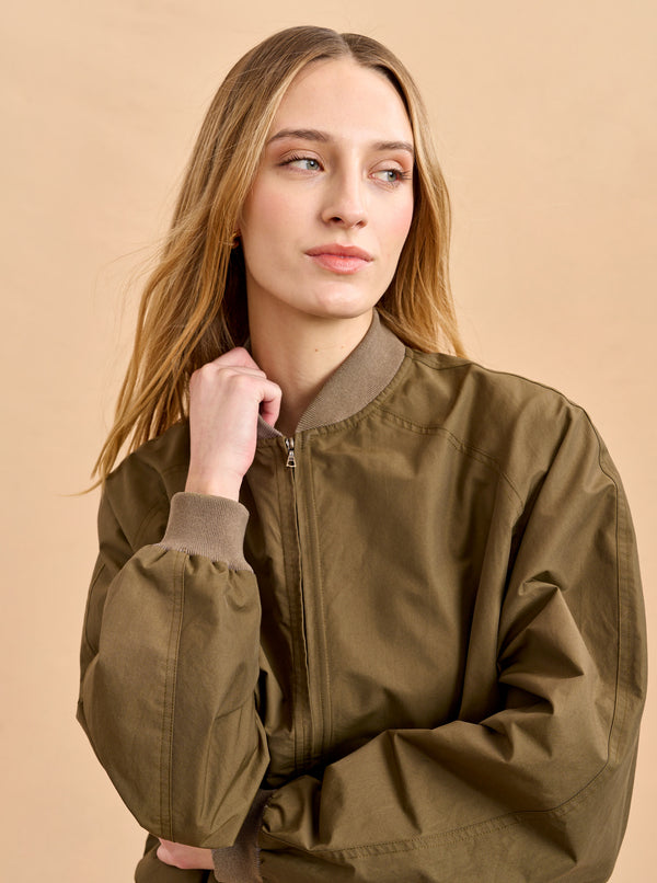 La Ligne Avalon Bomber