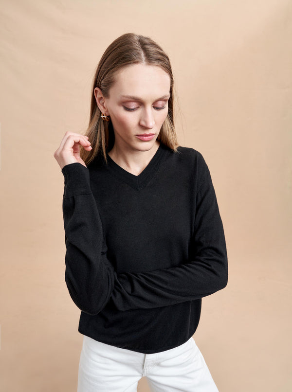 la ligne Ben V Neck Sweater