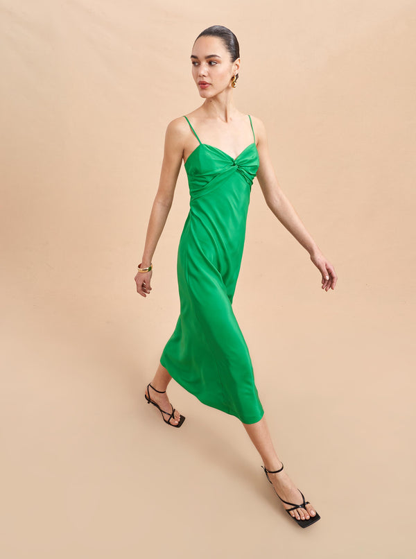 la ligne Gisele Dress