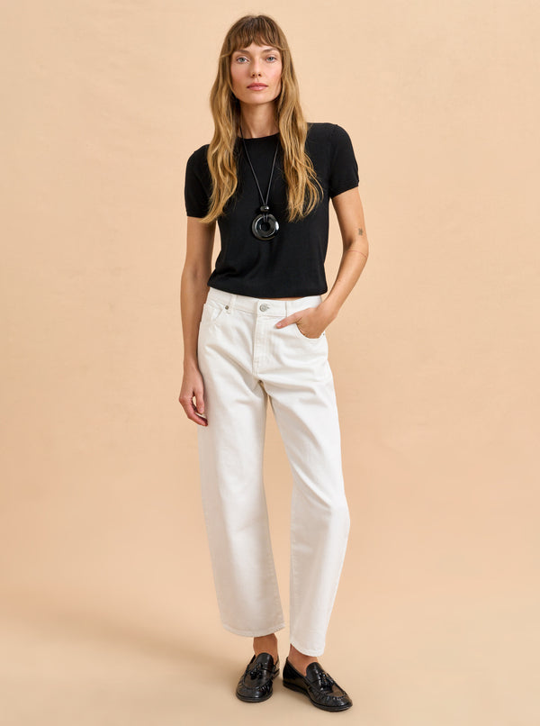 la ligne Marilyn Mid-Rise Barrel Jean