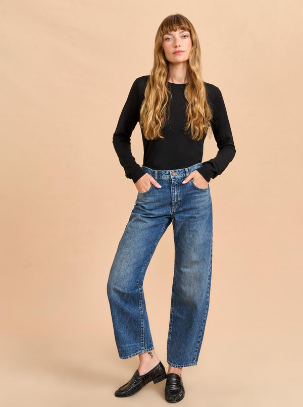 la ligne Marilyn Mid-Rise Barrel Jean - Pre-Loved