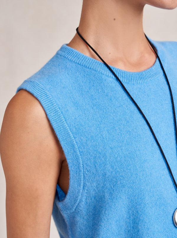 La Ligne Solid Lean Lines Shell Vest