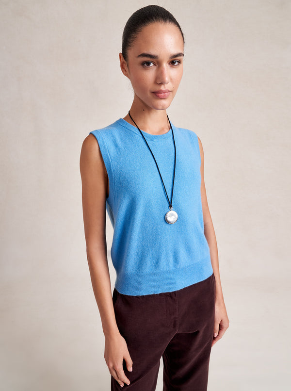 la ligne Solid Lean Lines Shell Vest