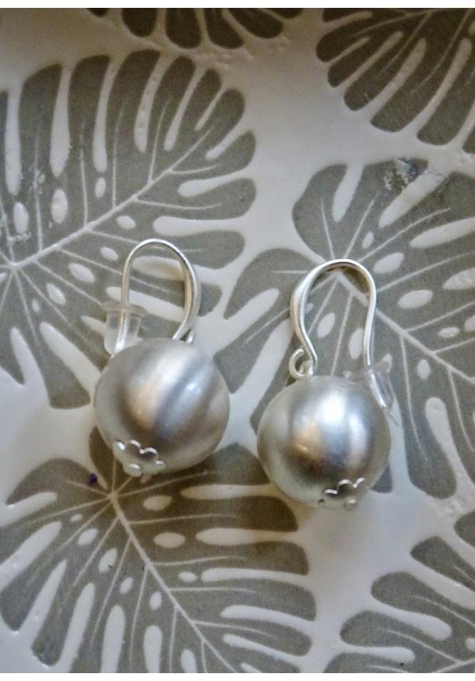 La Muse Ball Earrings