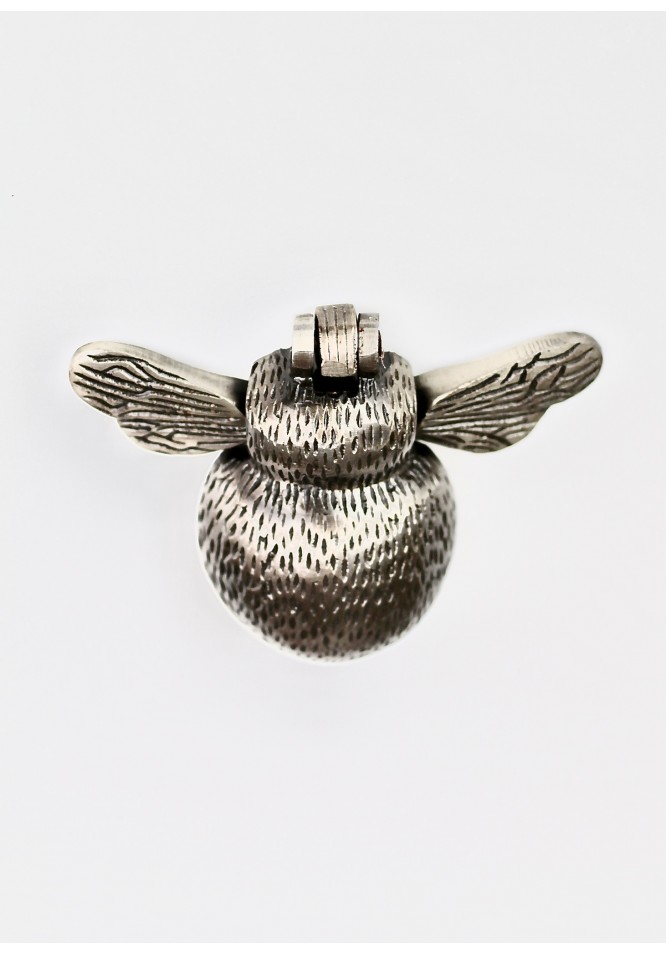 la muse Bee door knocker