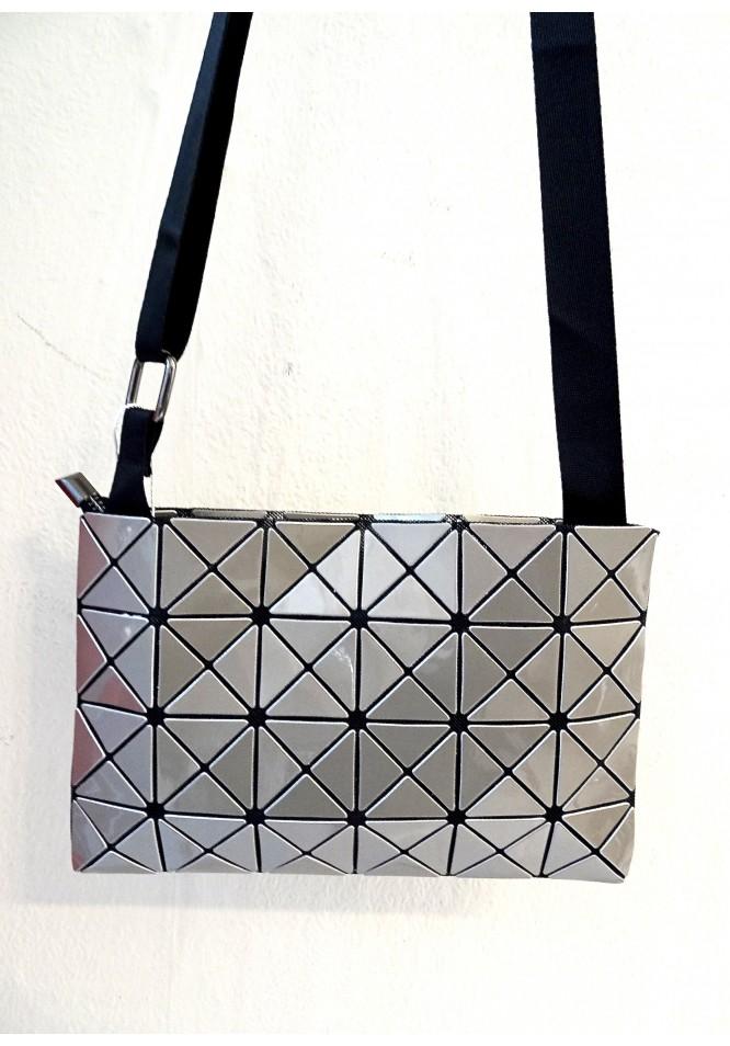la muse Geometric over body bag