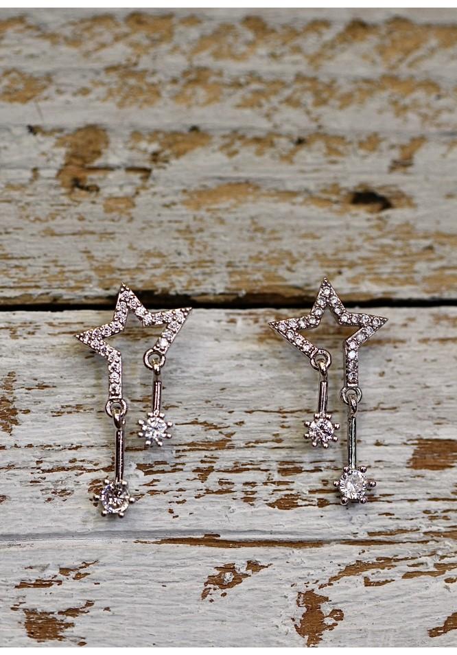 La Muse Little Star Earrings