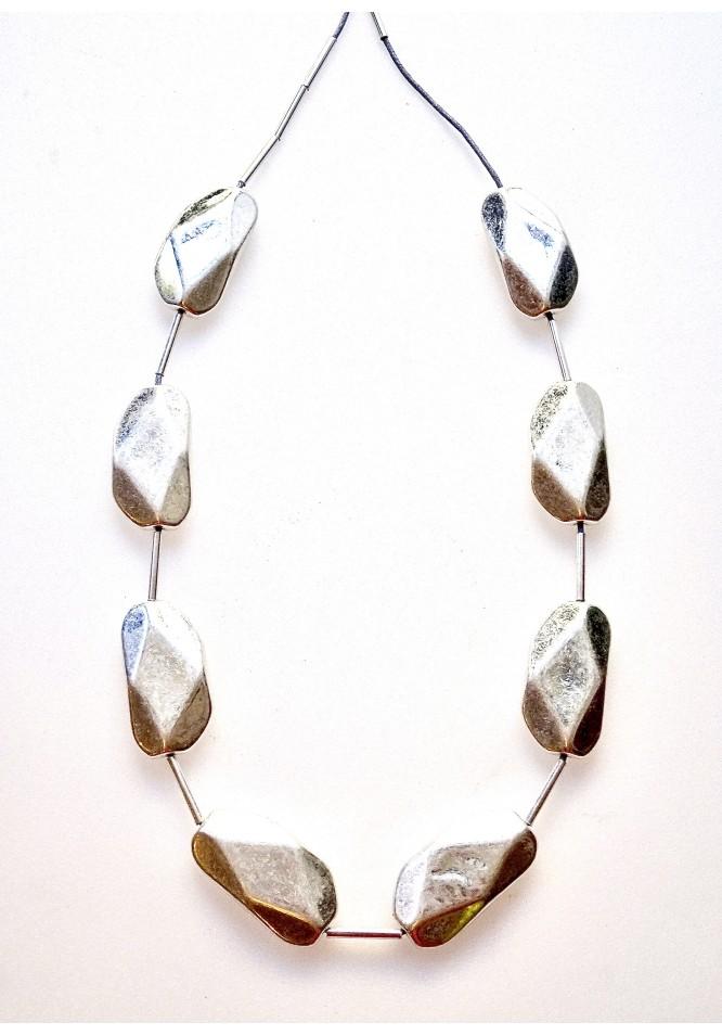 la muse Long silver beaded necklace