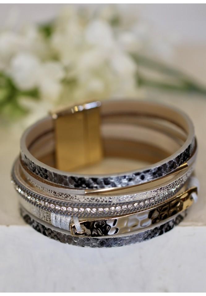 La Muse Multi Strand & Gold Bar Bracelet