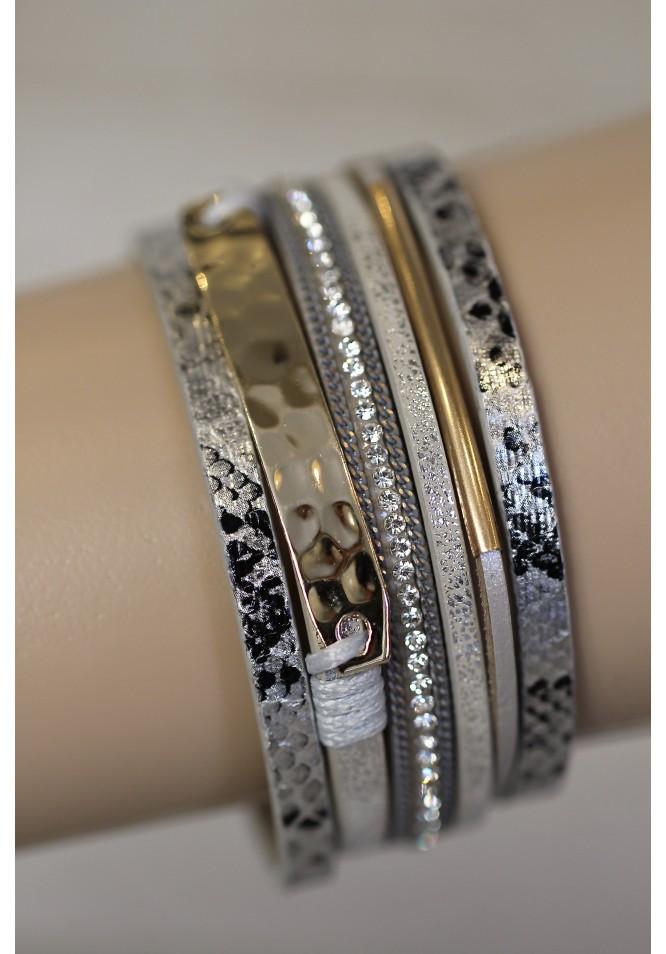 La Muse Multi Strand & Gold Bar Bracelet
