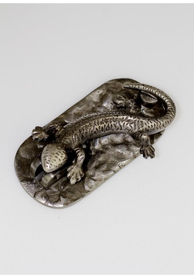 La Muse Newt Door Knocker