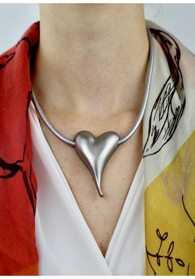 la muse Simple heart necklace