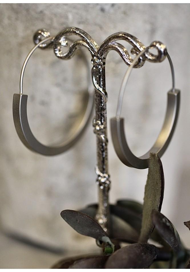 La Muse Statement Hoop Earrings