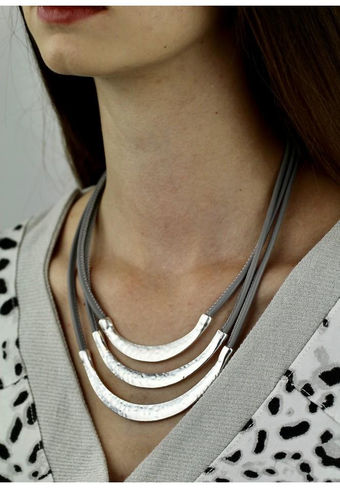 la muse Triple crescent necklace