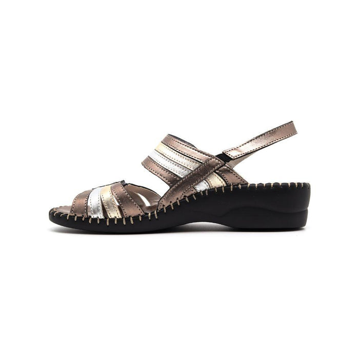 La Plume Anya Slingback Women's Slingbacks Black Patent