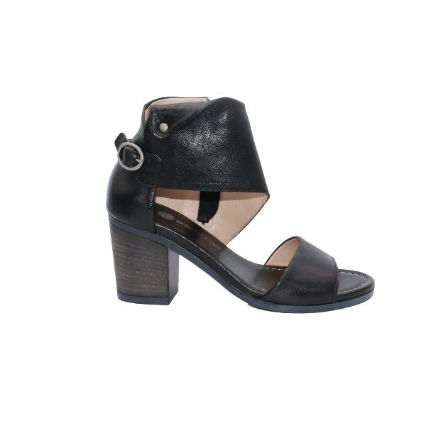 La Plume Callie Women's Sandals Black