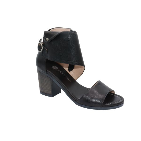 la plume Callie Women's Sandals Black