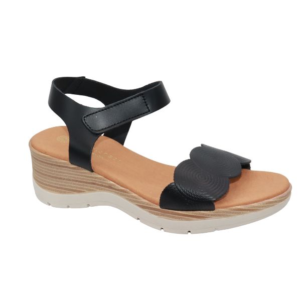 la plume Honey Women's Sandals Black Leather