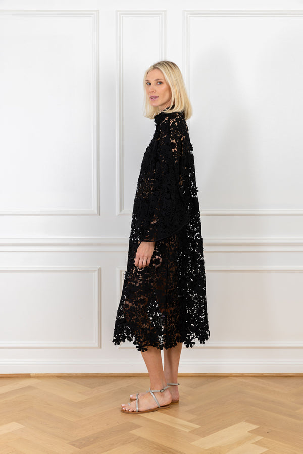 La Vie Black La Vie Lace Maxi Caftan
