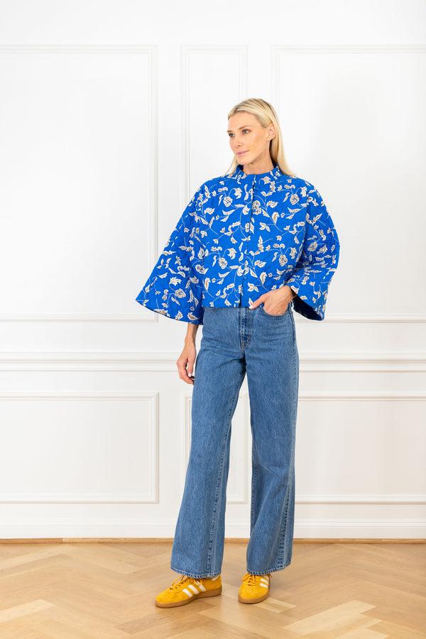 la vie Blue Cotton Quilted Cropped Jacket