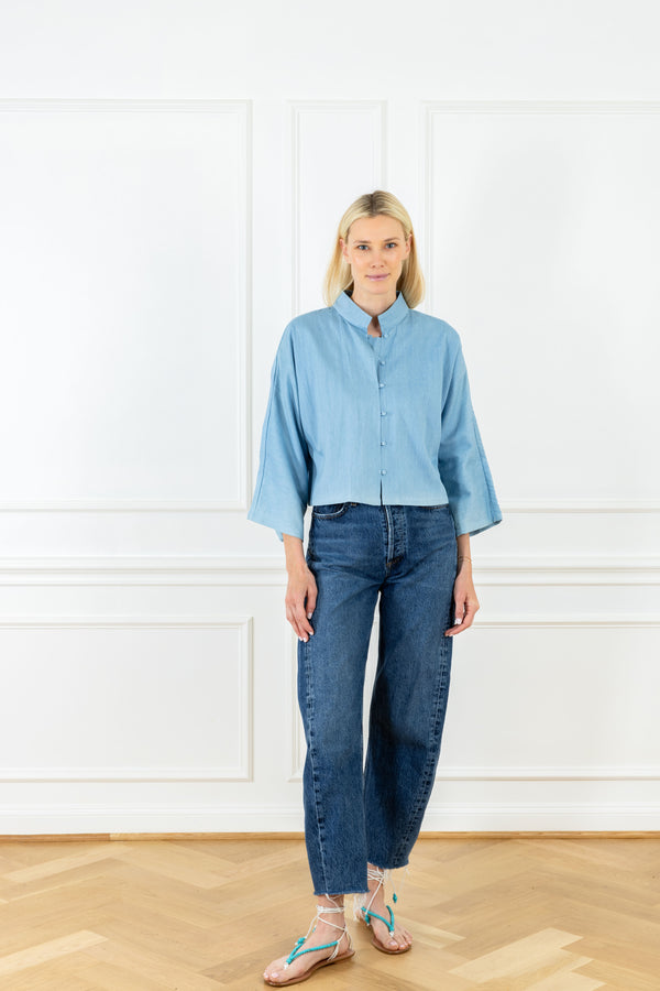 la vie Light Chambray Denim Everyday Shirt