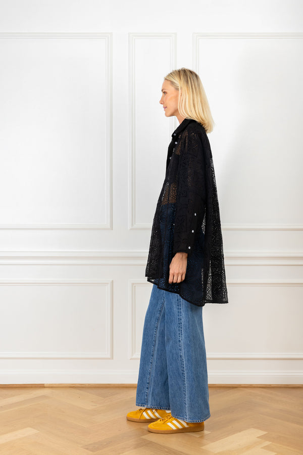 La Vie Raven Eyelet Boyfriend Shirt