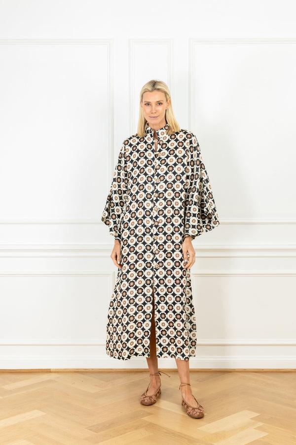 la vie Sepia Mods Linen Maxi Open Front Caftan