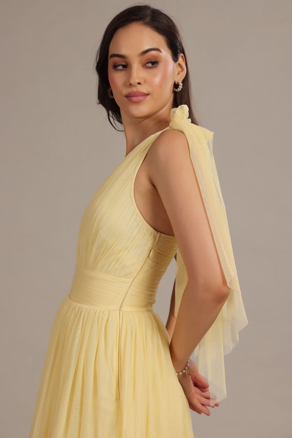Lace & Beads Bow Shoulder Madison Midi Dress In Buttercup