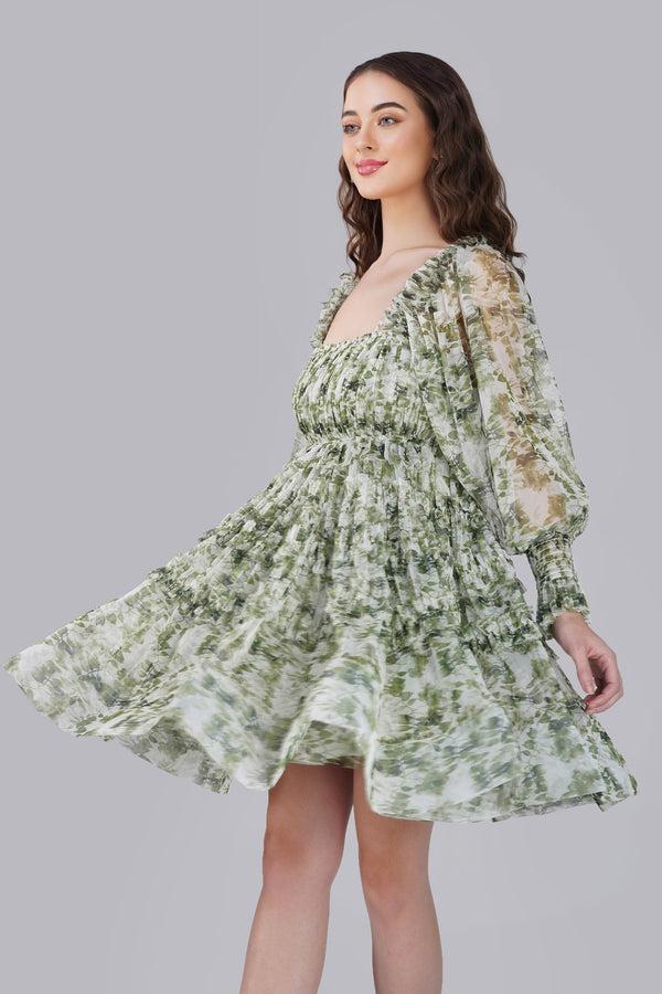 lace & beads Petite Jessica Tulle Dress in Green Print