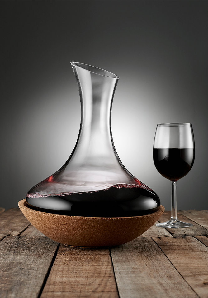 Ladelle Quinn Spinning Carafe