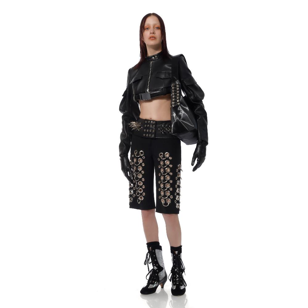 Lado Bokuchava PIERCED BOYFRIEND’S SHORTS Shorts Black