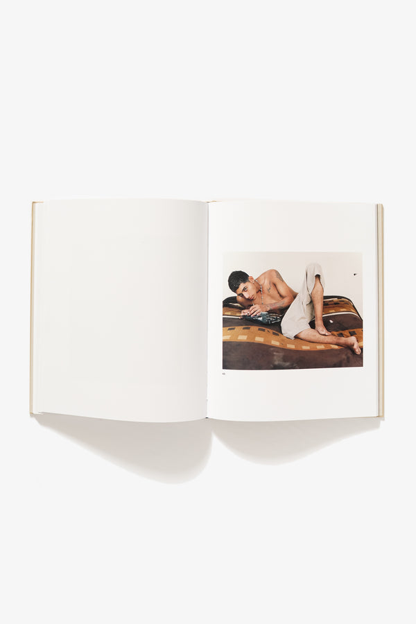 Lady White Co. FELIPE ROMERO BELTRÁN - BRAVO