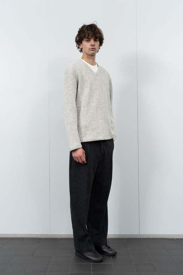 Lady White Co. V NECK SNAP SWEATER - OATMEAL