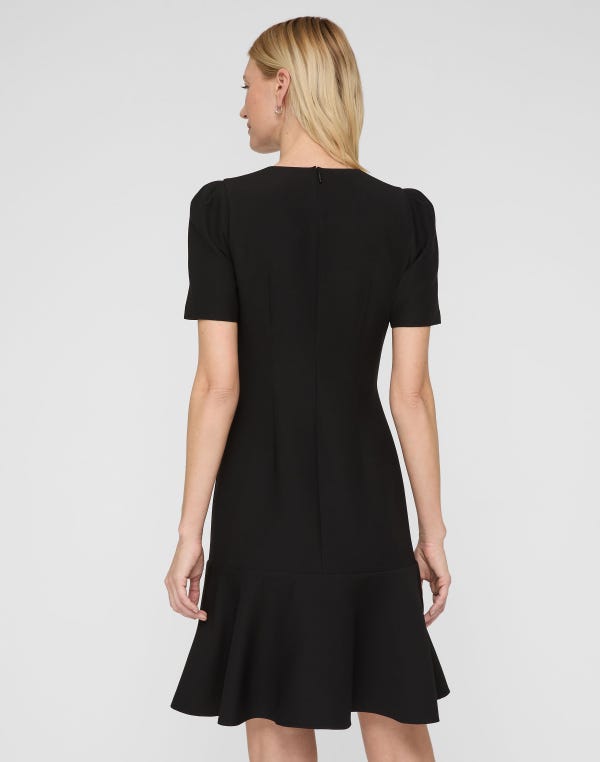 Lafayette148 Wool-Silk Crepe Short Sleeve Dress