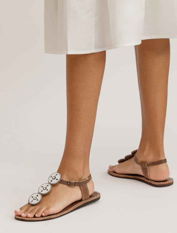 Laidbacklondon Isko Flat Leather Sandal White Maasai