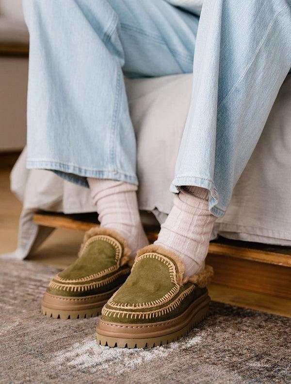 Laidbacklondon Jun 4.0. Slippers Fern Suede Beige