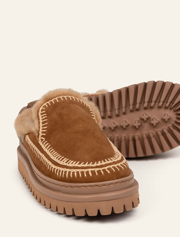 Laidbacklondon Jun 4.0. Slippers Nutmeg Suede Beige