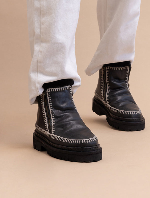 laidbacklondon Setsu 3.0. Crochet Ankle Boot Black Leather Light Grey