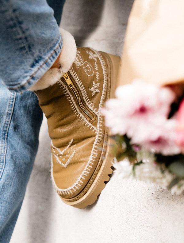 Laidbacklondon Setsu 3.0. Paisley Ankle Boot Butterscotch Leather Natural
