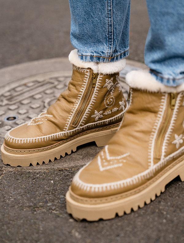 Laidbacklondon Setsu 3.0. Paisley Ankle Boot Butterscotch Leather Natural