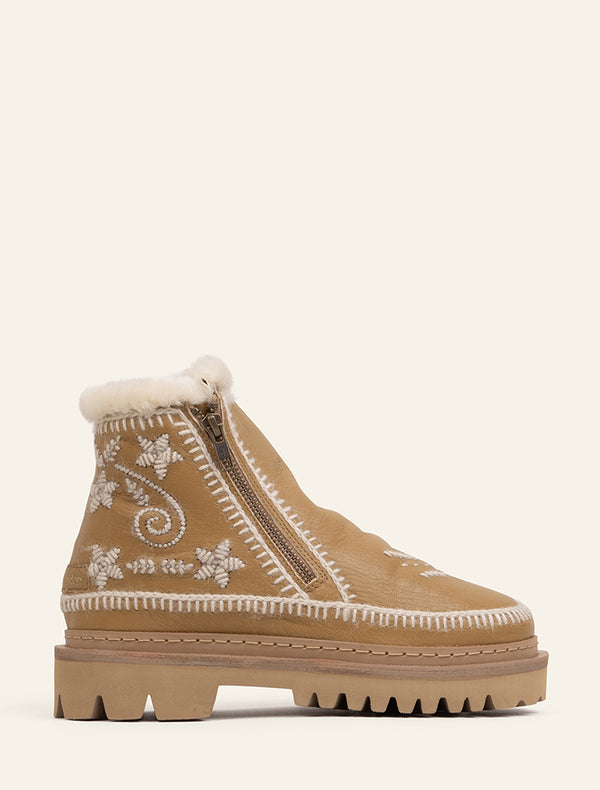laidbacklondon Setsu 3.0. Paisley Ankle Boot Butterscotch Leather Natural