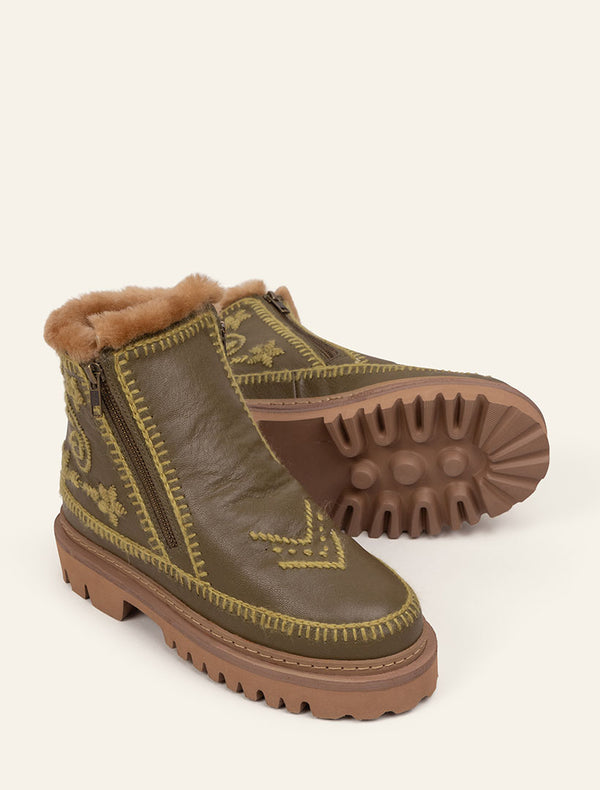 Laidbacklondon Setsu 3.0. Paisley Ankle Boot Olive Leather Olive