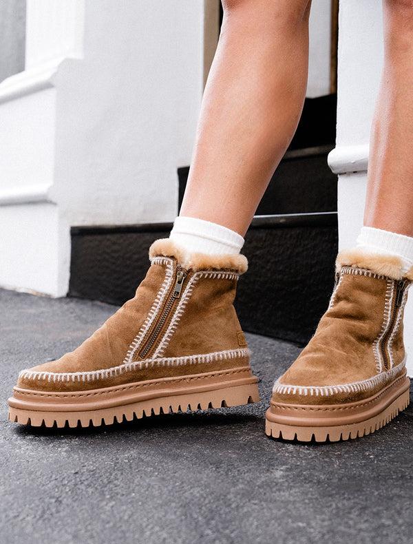 Laidbacklondon Setsu 4.0. Crochet Ankle Boot Nutmeg Suede Wheat